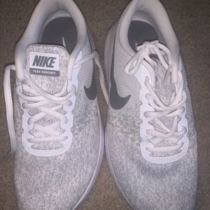 Never worn. Nike. Tennis Shoes